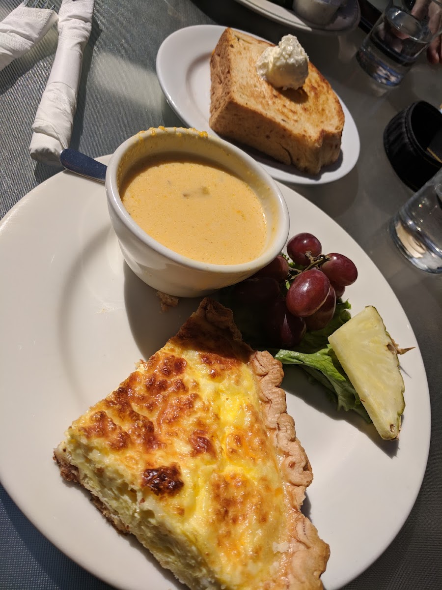 Historic Happy Cooker Restaurant-9